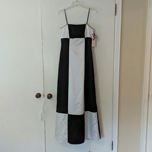 Great for prom, wedding or homecoming!.  NWT